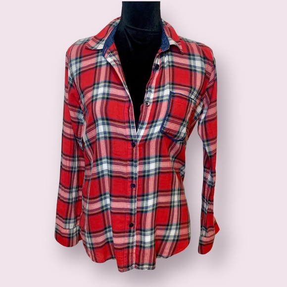 Rails Button Up Red Plaid Top With Denim Chambray Trim Size Small - Picture 1 of 14